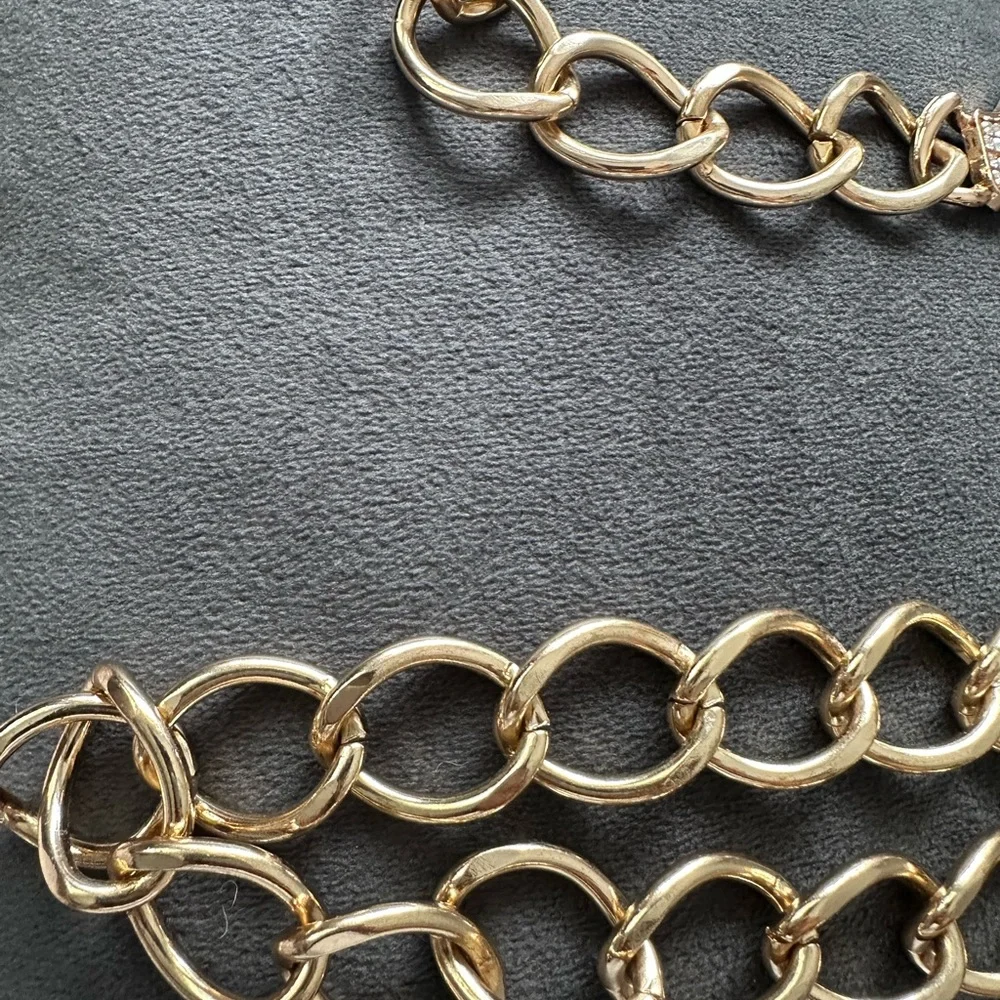 🆕True Religion Gold Horseshoe Chain Statement Belt
